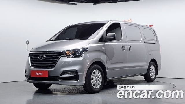 Hyundai Starex Van 3-Seater Smart — пробег 45 942 км — фото 1 из 5
