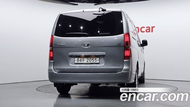 Hyundai Starex Van 3-Seater Smart — пробег 45 942 км — фото 4 из 5