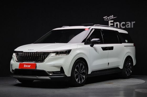 Kia Carnival Diesel 9-Seater Signature — пробег 66 896 км — фото 1 из 5