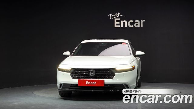 Honda Accord 2.0 Hybrid Touring — пробег 38 103 км — фото 3 из 5
