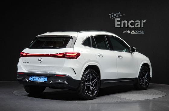 Mercedes-Benz EQA EQA250 AMG Line — пробег 597 км — фото 2 из 5