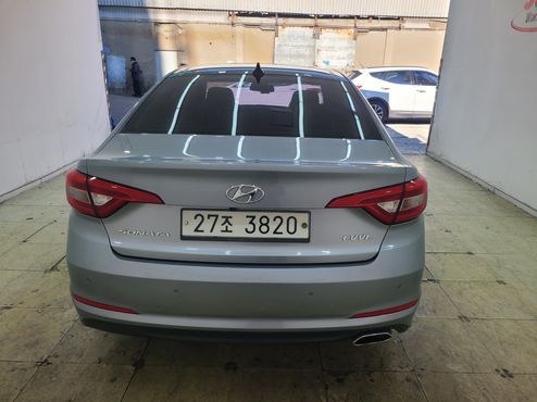 Hyundai Sonata 2.0 Smart — пробег 105 000 км — фото 3 из 5