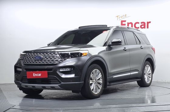 Ford Explorer 2.3 LimIted 4WD — пробег 71 229 км — фото 1 из 5