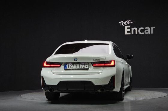 BMW 3-Series 320i M Sport — пробег 32 558 км — фото 4 из 5