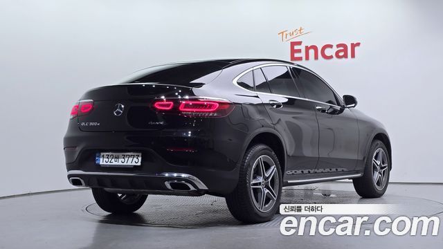 Mercedes-Benz GLC-Class GLC300e 4MATIC Coupe — пробег 14 240 км — фото 2 из 5