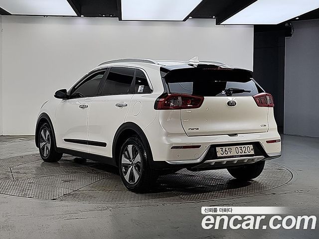 Kia Niro из Кореи Encar
