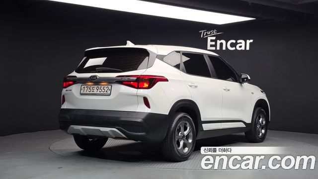 Kia Seltos из Кореи Encar