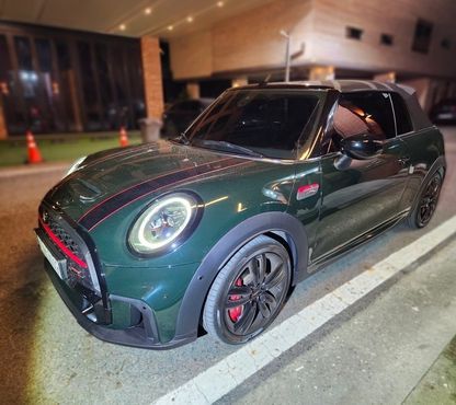 Mini Cooper Convertible JCW 3rd — пробег 22 709 км — фото 1 из 5