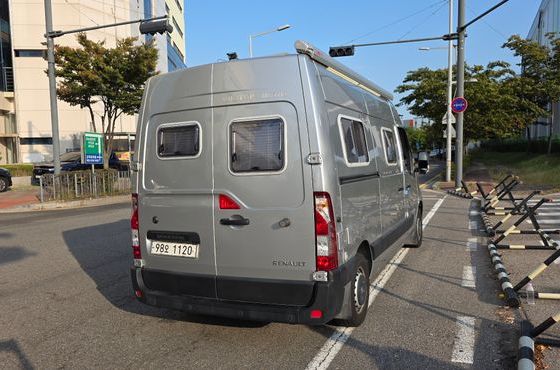 Renault (Samsung) Master Camping car — пробег 28 854 км — фото 2 из 5