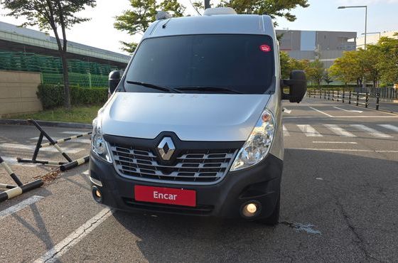 Renault (Samsung) Master Camping car — пробег 28 854 км — фото 3 из 5