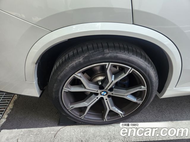 BMW X5 xDrive 30d M Sport — пробег 18 000 км — фото 4 из 5
