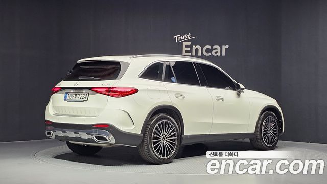 Mercedes-Benz GLC-Class GLC300 4MATIC AMG Line — пробег 13 071 км — фото 2 из 5