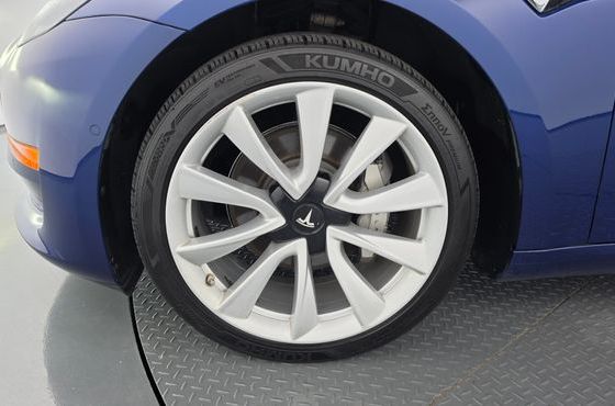 Tesla Model 3 Long Range AWD — пробег 158 885 км — фото 5 из 5