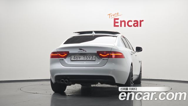 Jaguar XE из Кореи Encar