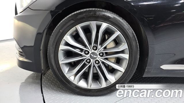Hyundai Genesis из Кореи Encar
