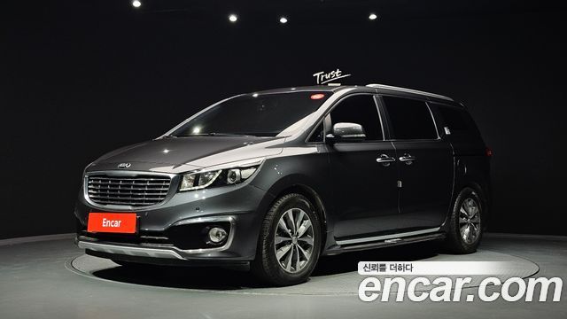 Kia Carnival 9-seater Luxury — пробег 95 456 км — фото 1 из 5
