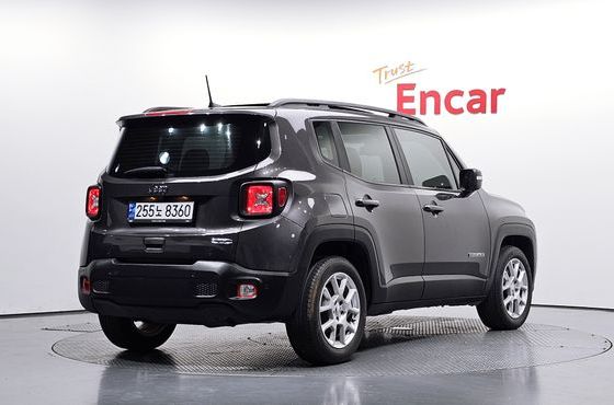 Jeep Renegade 2.4 Longitude — пробег 26 983 км — фото 2 из 5