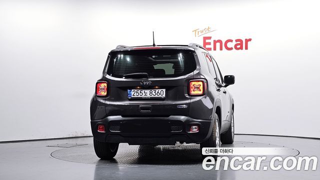 Jeep Renegade 2.4 Longitude — пробег 26 983 км — фото 4 из 5