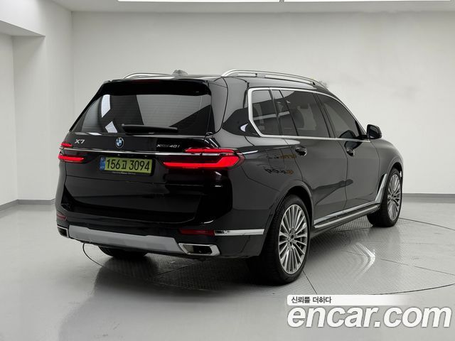 BMW X7 xDrive 40i Design Pure Excellence 6-Seater — пробег 8 002 км — фото 3 из 5
