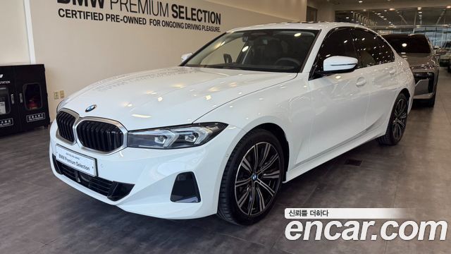 BMW 3-Series 320i — пробег 7 519 км
