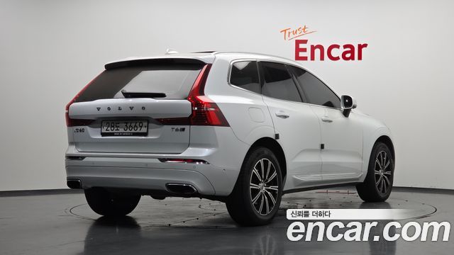 Volvo XC60 T6 Inscription — пробег 81 701 км — фото 2 из 5