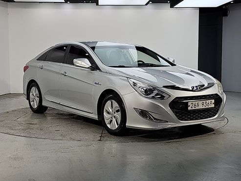 Hyundai Sonata 2.0 Smart — пробег 190 000 км — фото 2 из 5