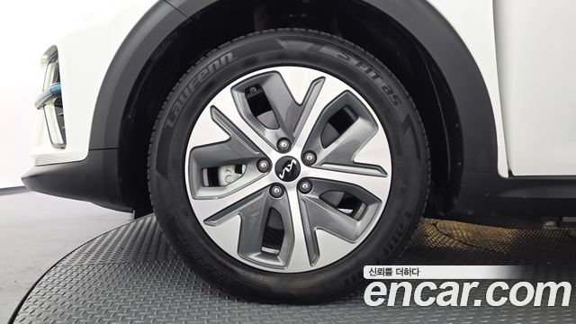 Kia Niro Prestige — пробег 116 613 км — фото 5 из 5
