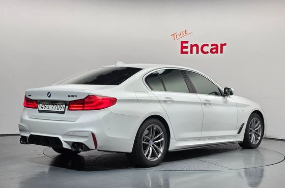 BMW 5-Series 530i xDrive M Sport Package Plus — пробег 188 345 км — фото 2 из 5