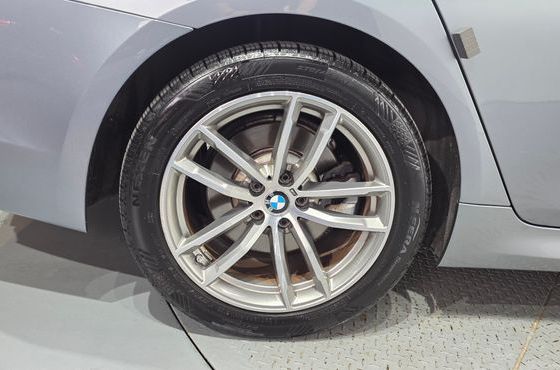 BMW 5-Series 520d xDrive M Sport Package — пробег 117 036 км — фото 5 из 5