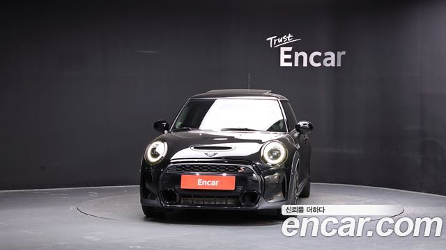 Mini Cooper Classic Launch Pack Third Generation — пробег 10 851 км — фото 3 из 5