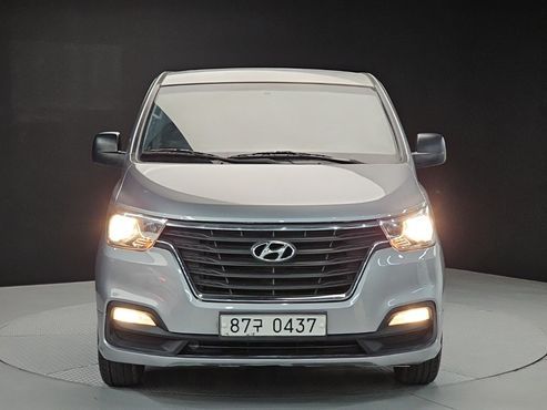 Hyundai Starex Van 5-Seater Smart — пробег 91 698 км — фото 2 из 5