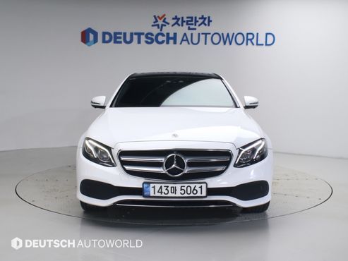 Mercedes-Benz E-Class E300 4MATIC Avnatgarde — пробег 80 295 км — фото 3 из 5