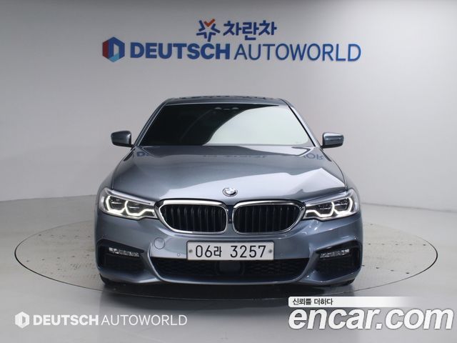 BMW 5-Series 530i xDrive M Sport Package Plus — пробег 122 265 км — фото 2 из 5