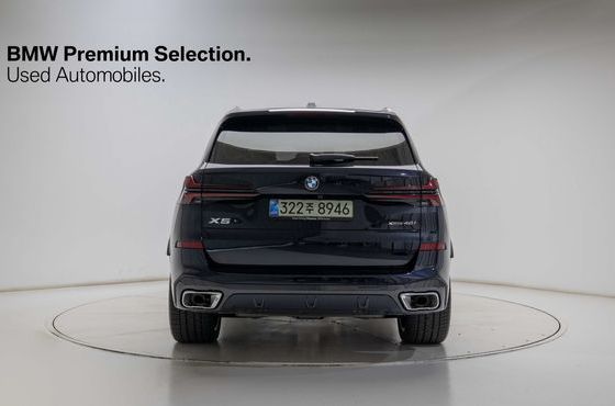 BMW X5 xDrive 40i M Sport — пробег 4 065 км — фото 4 из 5