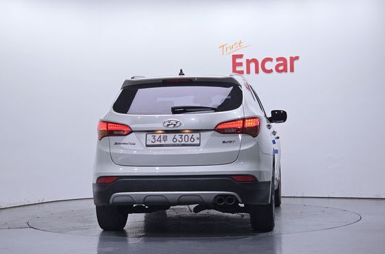 Hyundai Santafe Diesel(e-VGT) 2.0 2WD Premium — пробег 105 952 км — фото 4 из 5