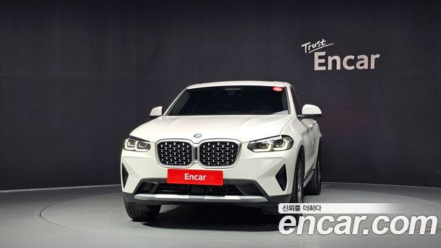 BMW X4 xDrive20i xLine — пробег 41 303 км — фото 3 из 5