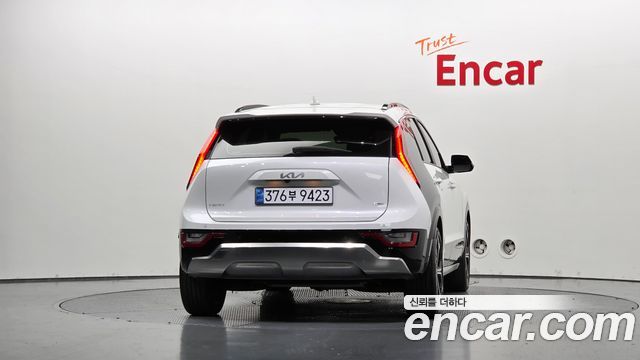 Kia Niro Signature — пробег 31 547 км — фото 4 из 5