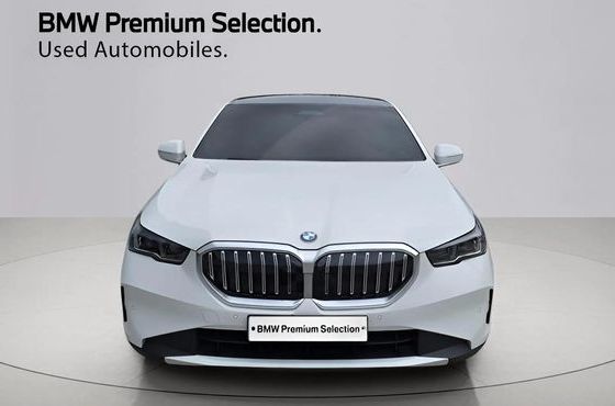 BMW 5-Series 530i xDrive — пробег 11 905 км — фото 3 из 5