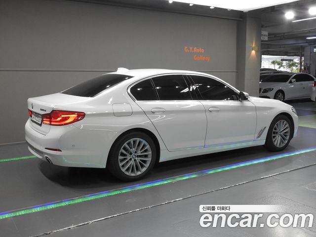 BMW 5-Series 520d Luxury Plus — пробег 158 704 км — фото 2 из 5
