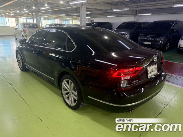 Volkswagen Passat 2.0 TSI B7 — пробег 62 301 км — фото 2 из 5
