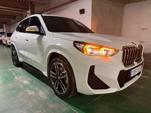 BMW X1 sDrive 20i M Sport — пробег 1 896 км — фото 4 из 5