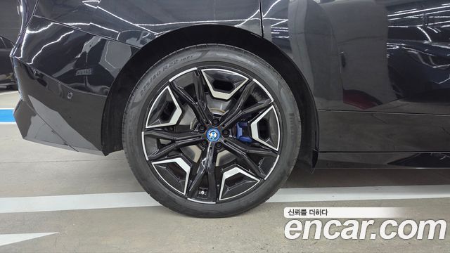 BMW iX xDrive50 Sports Plus — пробег 25 000 км — фото 5 из 5