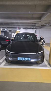 Tesla Model Y L Long Range AWD — пробег 10 км — фото 1 из 5