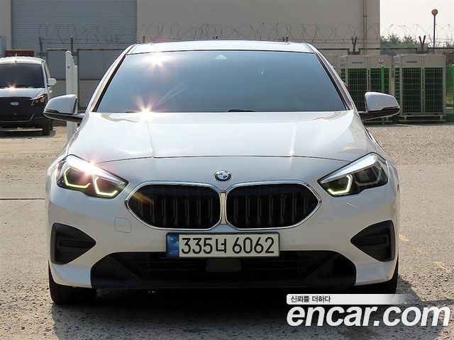 BMW 2-Series 220i Advantage — пробег 106 899 км — фото 1 из 5