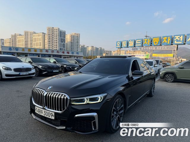 BMW 7-Series 730Ld xDrive M Sport — пробег 119 000 км — фото 1 из 5