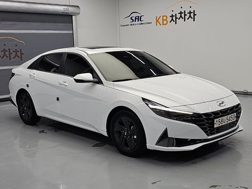 Hyundai AVANTE 1.6 Inspiration — пробег 50 000 км — фото 4 из 5