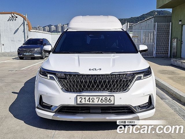 Kia Carnival Diesel 9-Seater Hi-Limousine Signature — пробег 95 270 км — фото 1 из 5