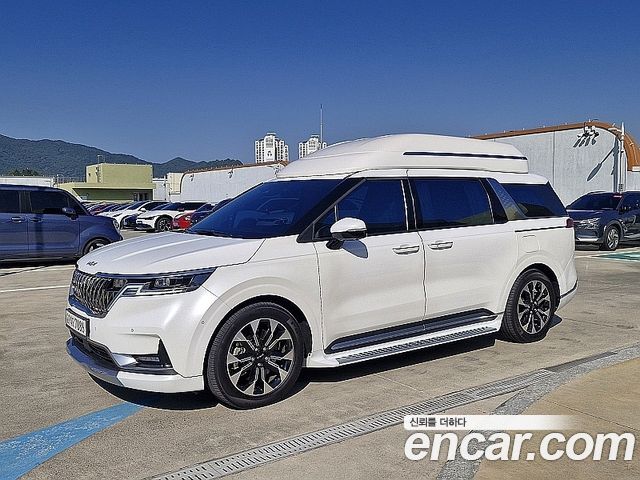 Kia Carnival Diesel 9-Seater Hi-Limousine Signature — пробег 95 270 км — фото 2 из 5