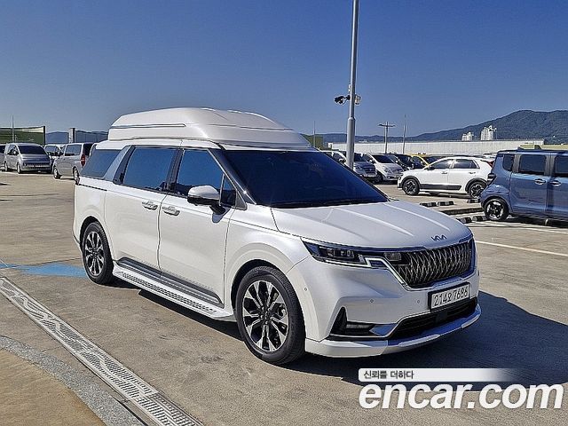 Kia Carnival Diesel 9-Seater Hi-Limousine Signature — пробег 95 270 км — фото 3 из 5