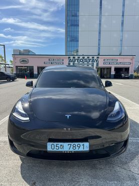 Tesla Model Y RWD — пробег 19 578 км — фото 1 из 5